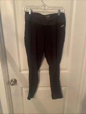 Avia Black Leggings with Light Gray Stitching